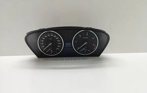 BMW 5 E60 E61 Speedometer (instrument cluster) 9153755 62119153755 034096
