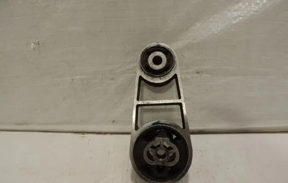 Ford Mondeo Mk III Engine mount bracket BH9SA