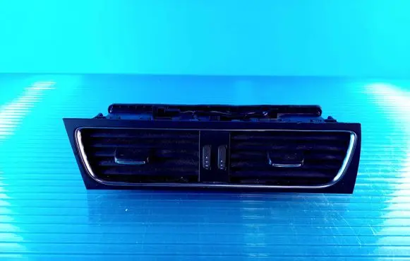 Audi A4 S4 B8 8K Dash center air vent grill 8T1820951C