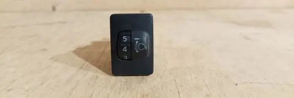 Toyota RAV 4 (XA30) Headlight level height control switch 134159