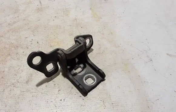 Renault Clio III Front door upper hinge 804006078R