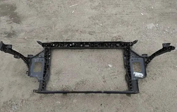 KIA Xceed Radiator support slam panel 64102CR200 j7a138839