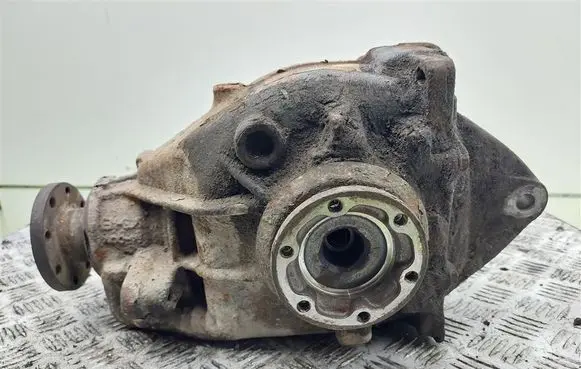 BMW 3 E46 Rear differential 4462338