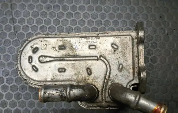 Dodge Nitro EGR valve cooler 3264231 41212067F