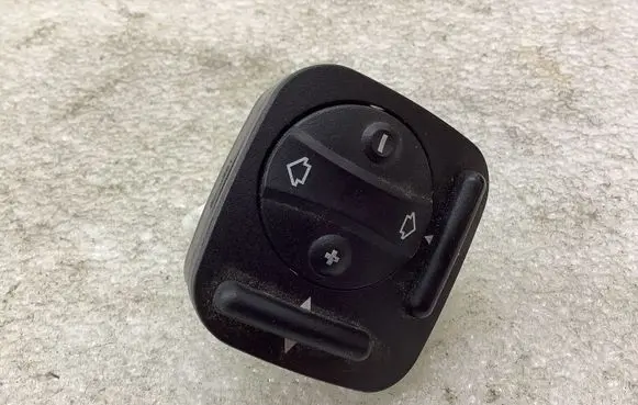 Mercedes-Benz GL X164 Seat control switch 2118000878