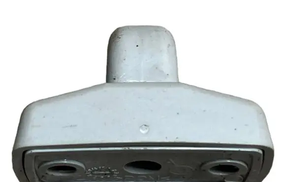 Sun visor clip/hook/bracket
