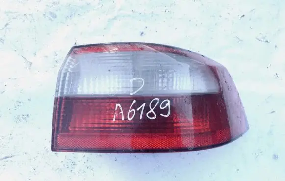 Renault Laguna II Rear/tail lights 8200002474