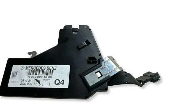 Mercedes-Benz SL R230 Aerial antenna amplifier ZGS005