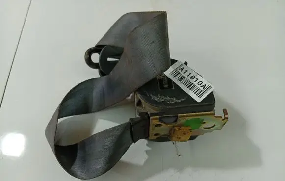Renault Scenic I Rear seatbelt 
