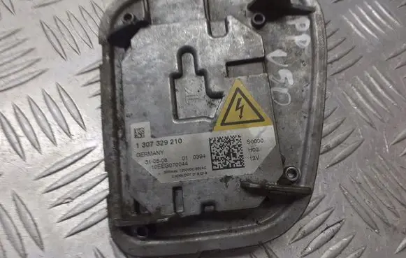 Volvo V50 Xenon control unit/module 1307329210