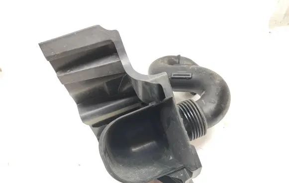Nissan NV300 Air intake duct part 960155230R 93456932