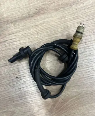Renault Kangoo I ABS brake wheel speed sensor 0265006528