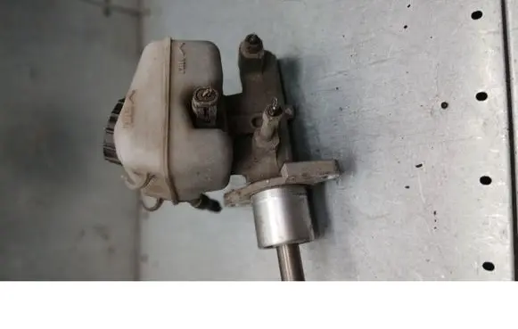Opel Astra G Master brake cylinder 32066734