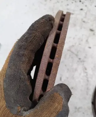 Volkswagen Polo IV 9N3 Front brake disc