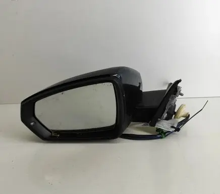 Audi A1 Front door electric wing mirror 82C857409B