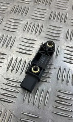Mercedes-Benz E W211 Airbag deployment crash/impact sensor A0028202726