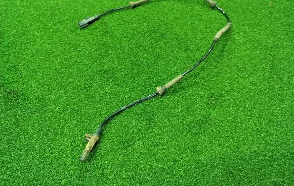 Renault Trafic III (X82) ABS rear brake sensor 479004618R 03868516 93868516