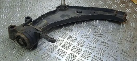 Mini One - Cooper Clubman R55 Front lower control arm/wishbone 6772301