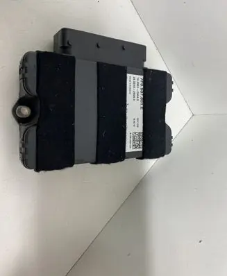 Volkswagen Touareg II Hand brake control module 7P0907801E