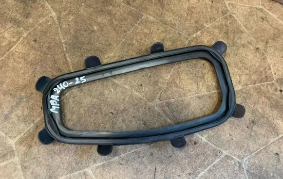 Mercedes-Benz R W251 Other interior part A2518351298