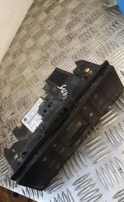 Audi A4 S4 B5 8D Climate control unit 8d0820043m