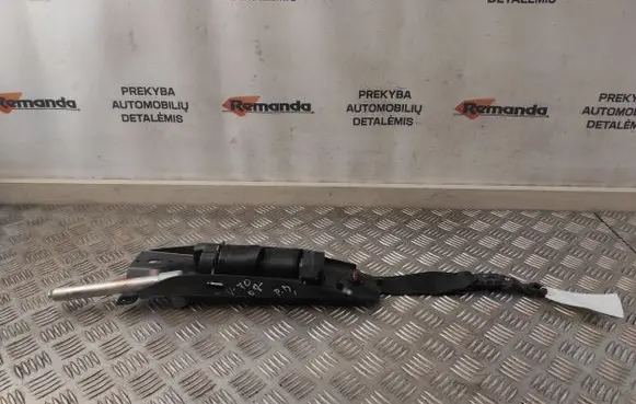 Volvo V70 Front seatbelt 39860303