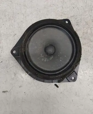 Toyota Corolla E120 E130 Front door speaker