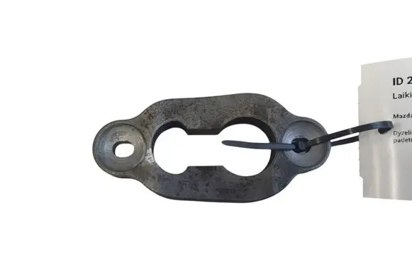 Mazda 6 Fuel Injector clamp holder 