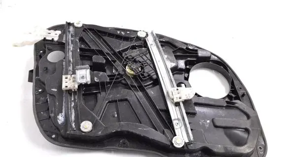 Toyota Hilux (AN10, AN20, AN30) Front door window regulator with motor 813203Z010