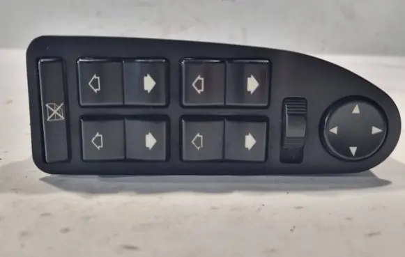 BMW 5 E39 Electric window control switch 8368966 9722 040349