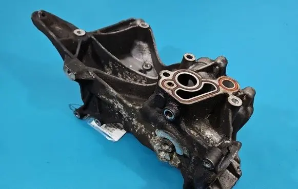 Audi A5 8T 8F Oil filter mounting bracket 06H903143H IMPRK1588453