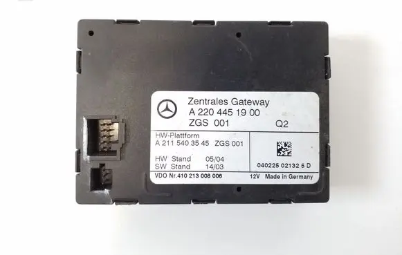 Mercedes-Benz S W220 Gateway control module A2204451900
