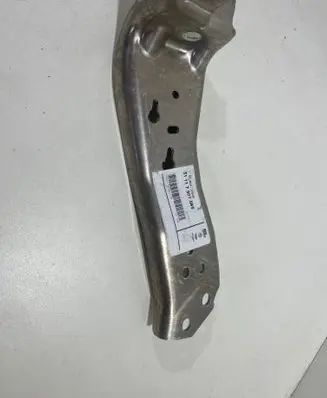 BMW X1 F48 F49 Radiator support slam panel bracket 7301585