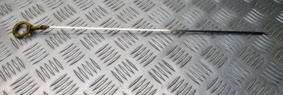 Toyota Corolla E120 E130 Oil level dip stick 