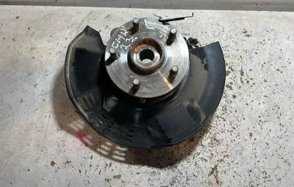 Toyota C-HR I Front wheel hub