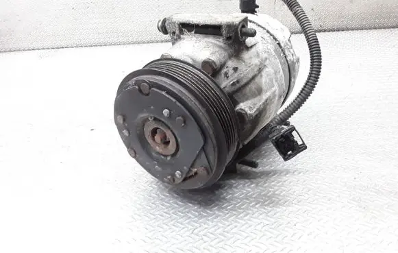 Renault Laguna II Air conditioning (A/C) compressor (pump) 8200424250