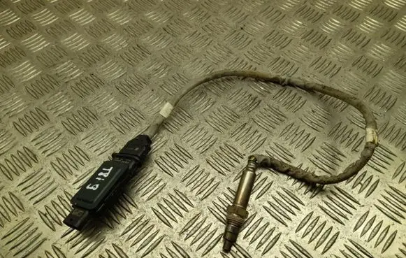 Volkswagen Caddy Lambda probe sensor 05L907807T