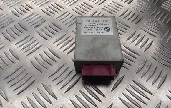 BMW 5 E39 Light module LCM 8375964