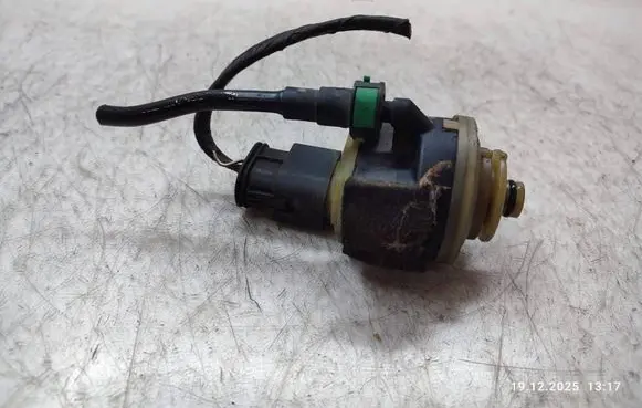 BMW 3 F30 F35 F31 Fuel filter heater 8572529