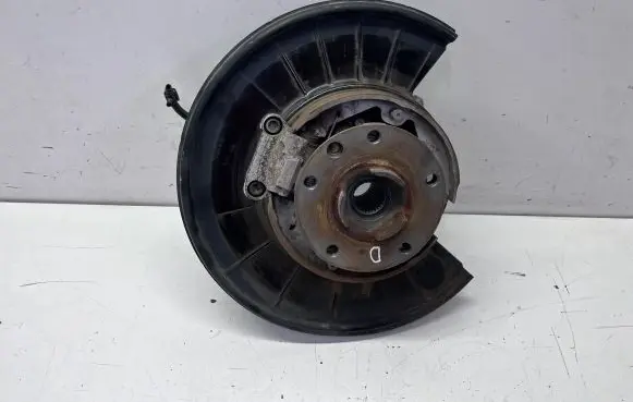 Volkswagen Touareg II Rear wheel hub