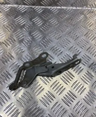Toyota Corolla E120 E130 Engine bonnet/hood hinges