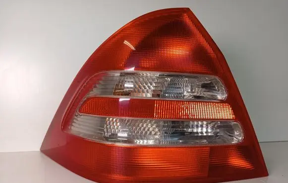 Mercedes-Benz C W203 Rear/tail lights 2038200164l