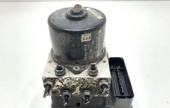 Volkswagen Golf V ABS Pump 1K0614517H