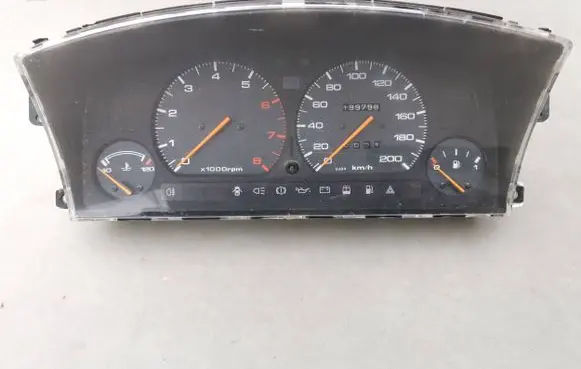 Mazda 626 Speedometer (instrument cluster) 14699308 GJ84