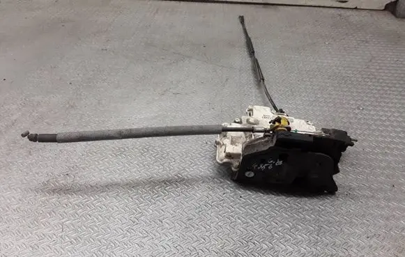 Seat Leon (1P) Rear door lock 1P0839016