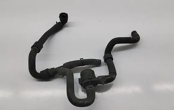 Volkswagen Tiguan Water pump 5Q0965561
