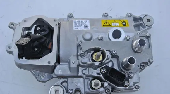 Mercedes-Benz CLS W257 Starter motor A2569001800