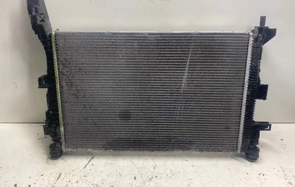 Ford Focus Coolant radiator CV618005VC