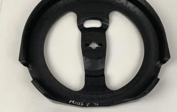 Toyota Prius+ (ZVW40) Spare wheel section trim 6477847060
