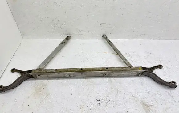 Radiator support slam panel bracket